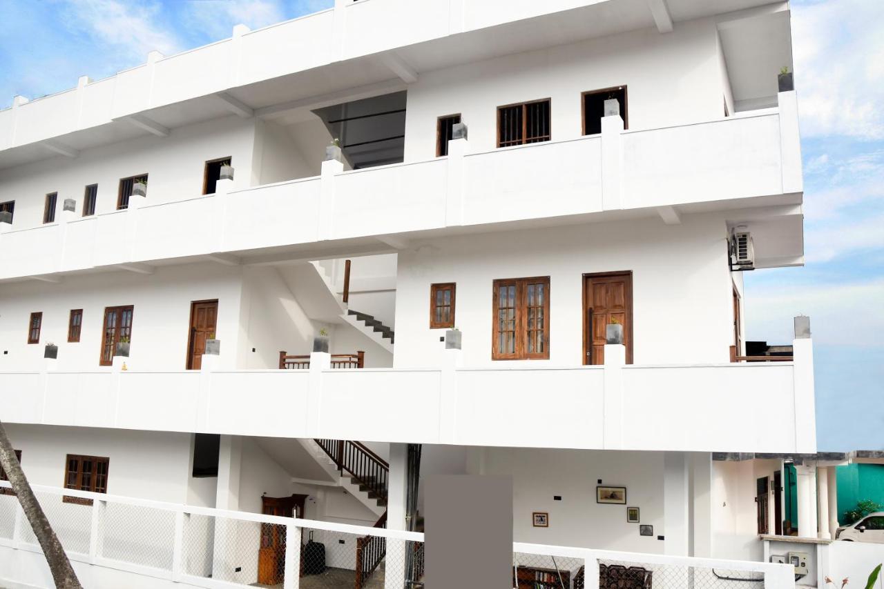 Kavin Beach Hotel Hikkaduwa Exteriör bild